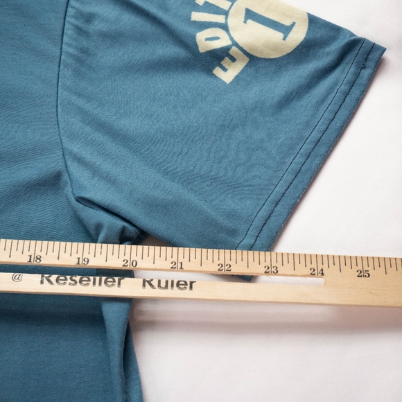 Rare 90s Public Space Nintendo 1st Edition Medium Blue Short Sleeve Squirtle Tee - Picture 6 of 12